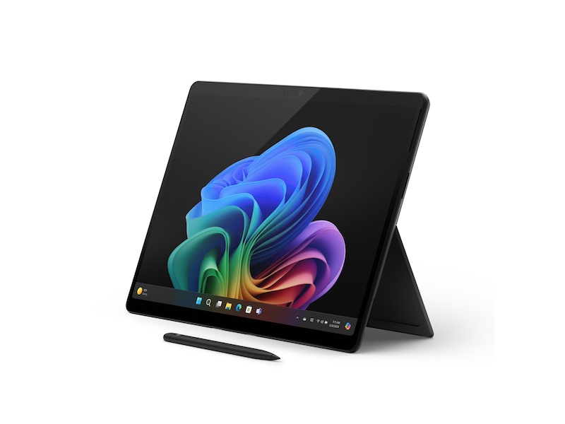 Microsoft Surface Pro Copilot C12 13" OLED touch (svart) Datorer - Bärbara / laptop